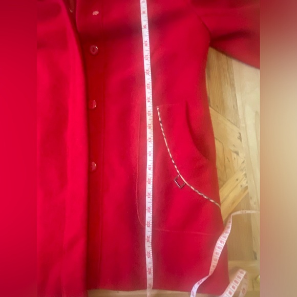 ❄️ Red coat -jacket with plaid accents. - Picture 6 of 12